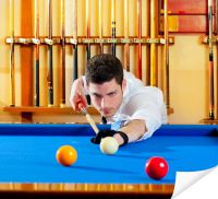 Плакат «Мужчина играющий в бильярд №1»